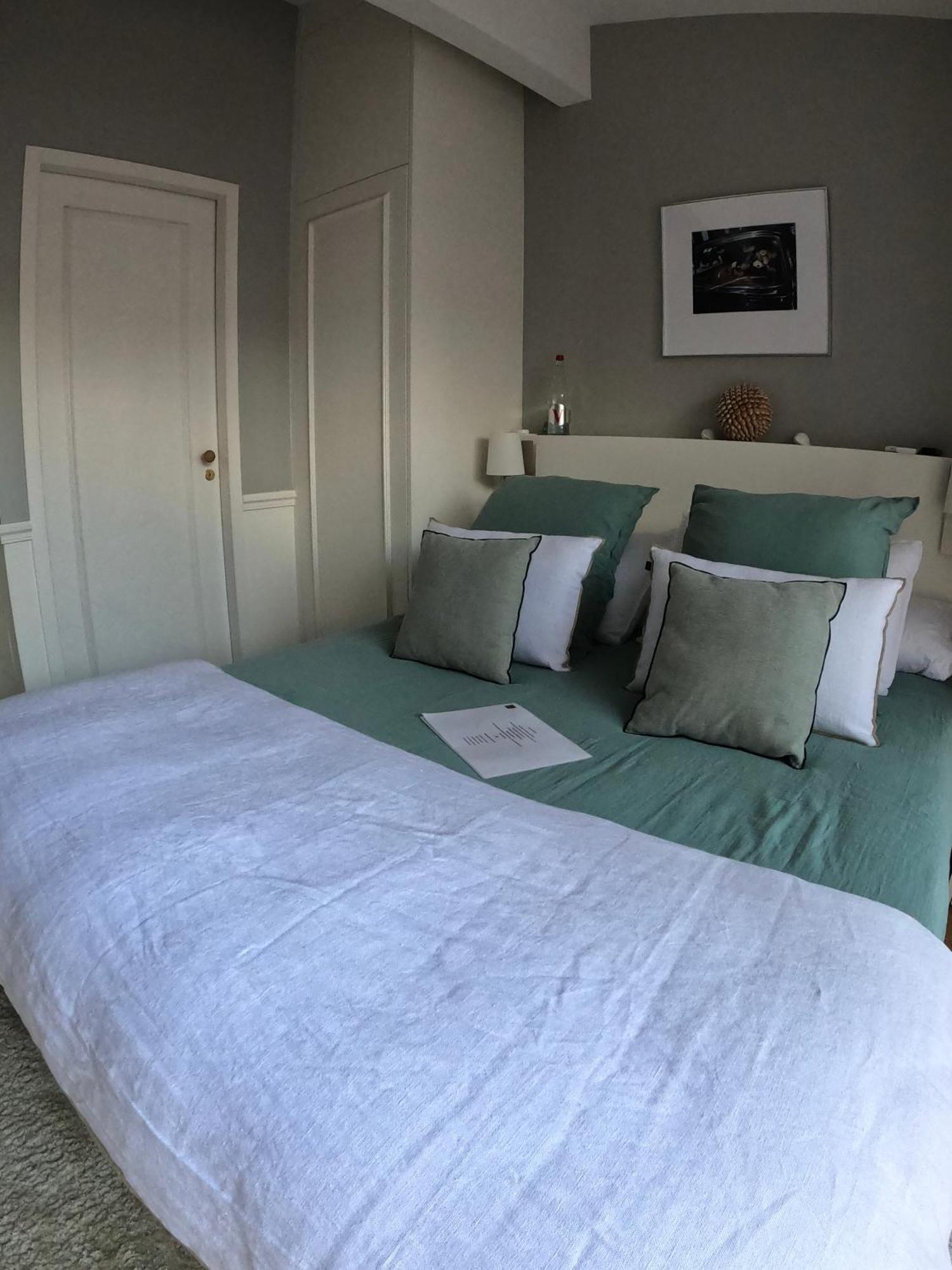 Les De Marie Bed & Breakfast *